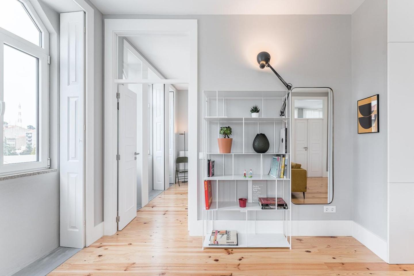 GuestReady - Colorful Apt near 24 de Agosto Station Porto Exterior foto