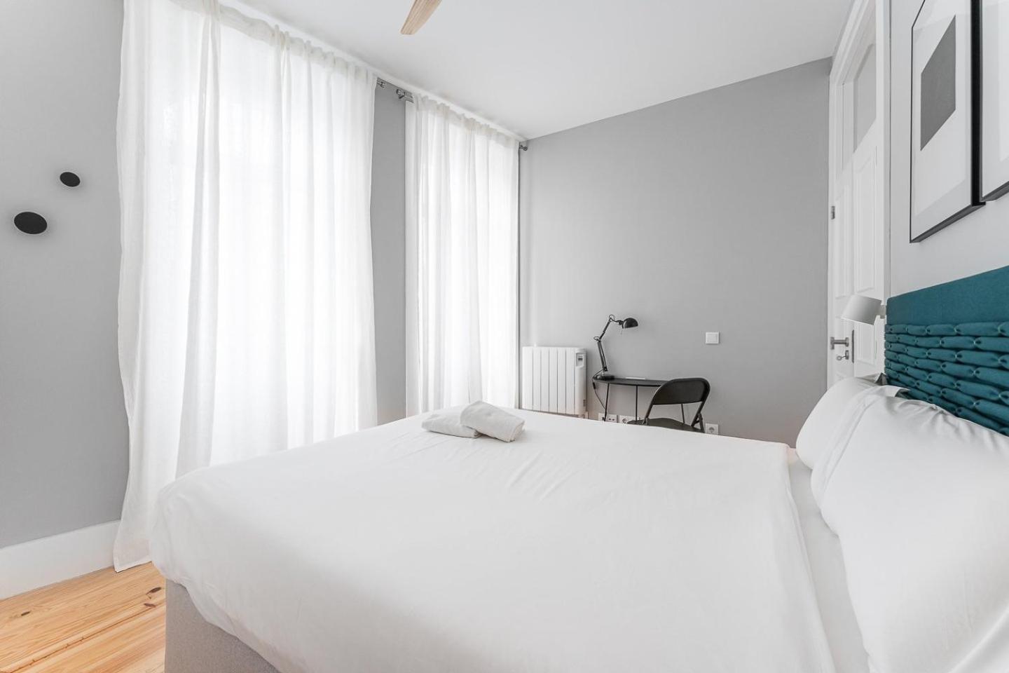 GuestReady - Colorful Apt near 24 de Agosto Station Porto Exterior foto